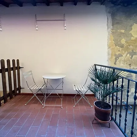 Aparthotel Venus Two-floored Stylish In The Center Florence